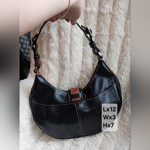 Sold - Picture 2 of 7